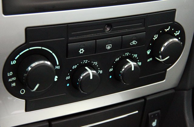 クライスラー300C5.7HEMI