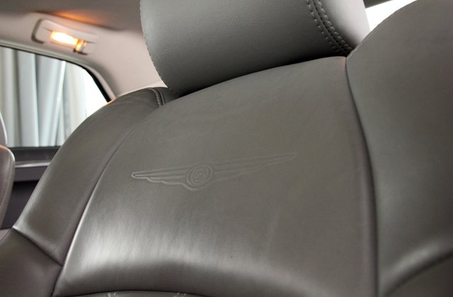 クライスラー300C5.7HEMI