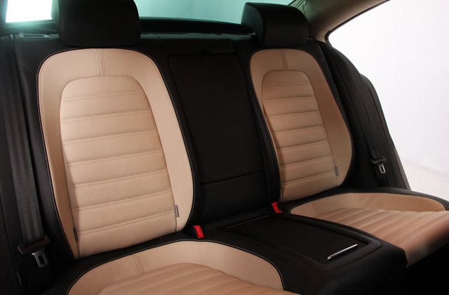 フォルクスワーゲンパサートcc V6 4モーション