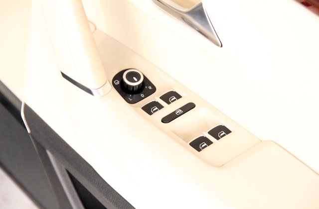 フォルクスワーゲンパサートcc V6 4モーション