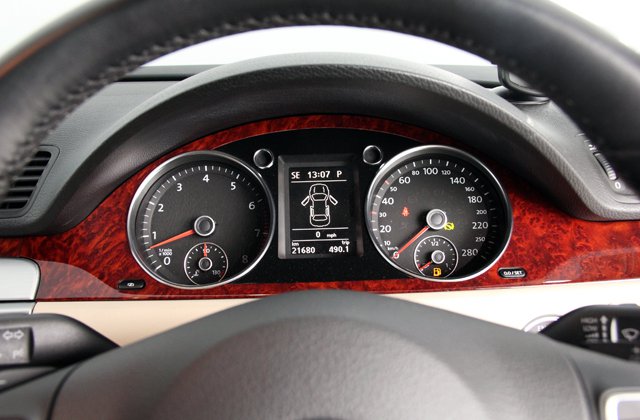 フォルクスワーゲンパサートcc V6 4モーション