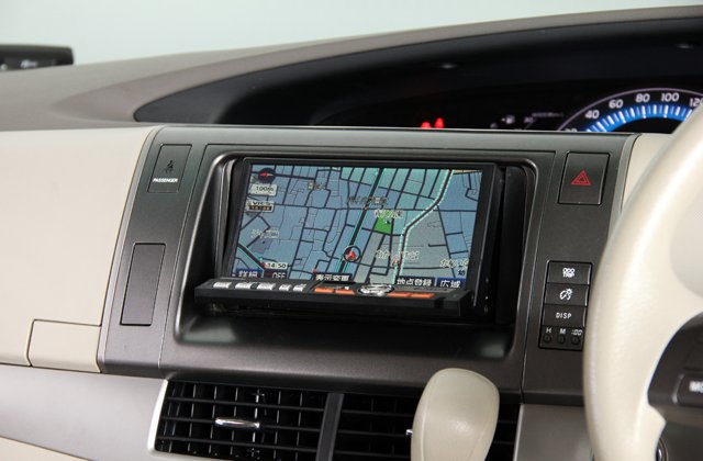 トヨタエスティマハイブリット X