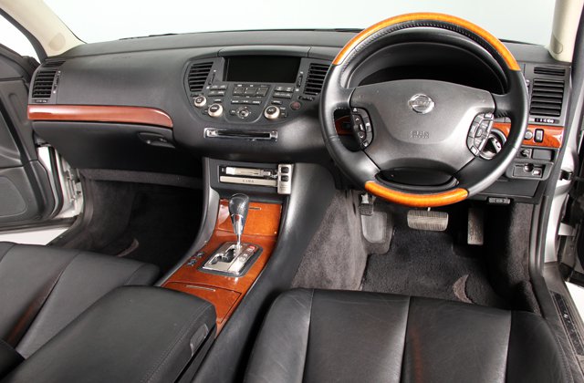 ニッサンシーマ450XV リミテッドエディション