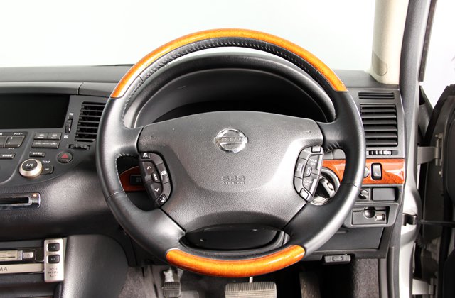 ニッサンシーマ450XV リミテッドエディション