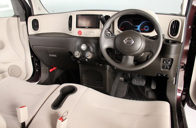 ニッサンキューブ15X Mセレクション