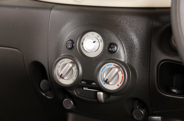 ニッサンキューブ15X Mセレクション