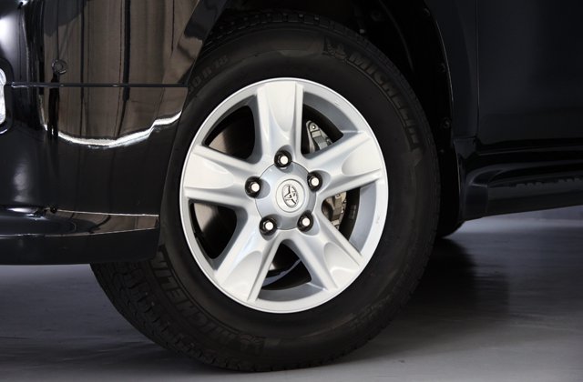 トヨタランドクルーザーAX Gセレクション