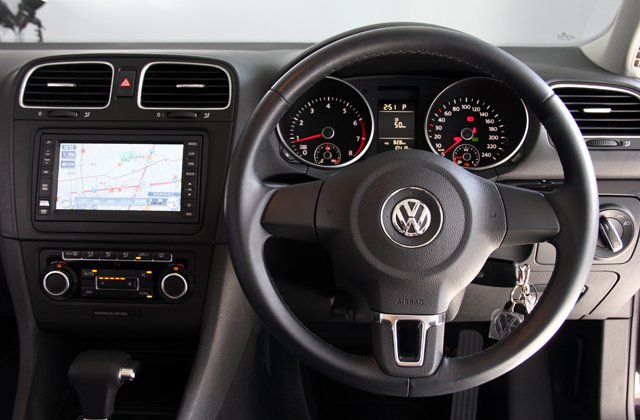 フォルクスワーゲンゴルフヴァリアント TSI コンフォートライン