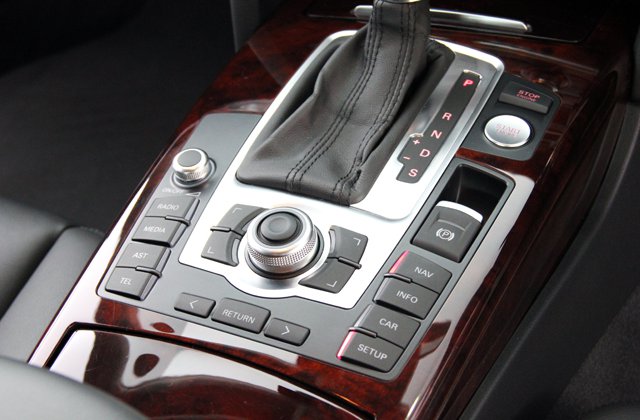 アウディA63.0TFSI クワトロ