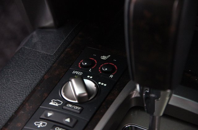 トヨタランドクルーザーZX 60thブラックレザーセレクション