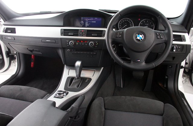 BMW3シリーズ320i ツーリング Mスポーツ