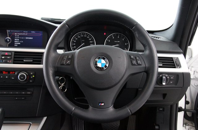 BMW3シリーズ320i ツーリング Mスポーツ