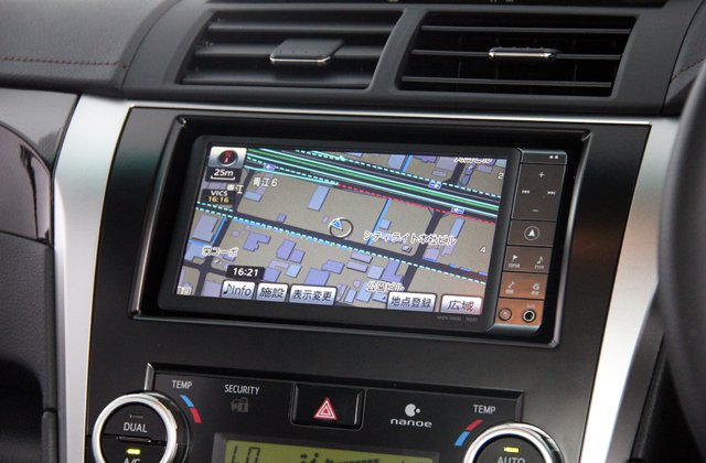 トヨタカムリハイブリット Gパッケージ