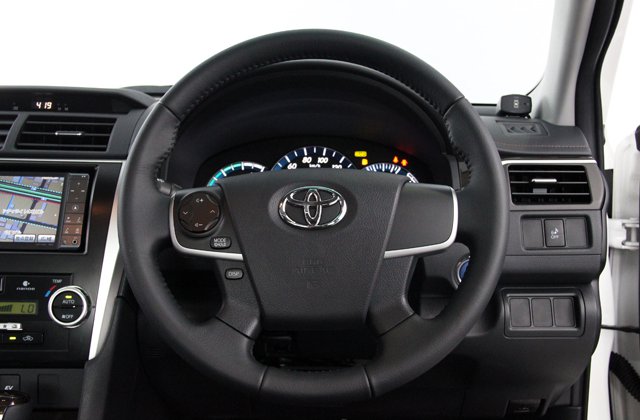 トヨタカムリハイブリット Gパッケージ