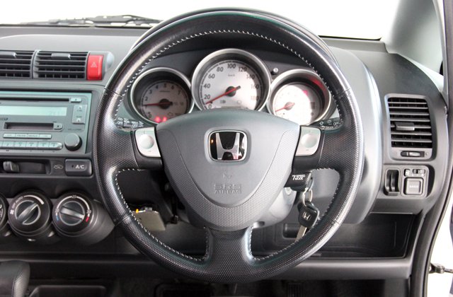 ホンダフィット1.5T
