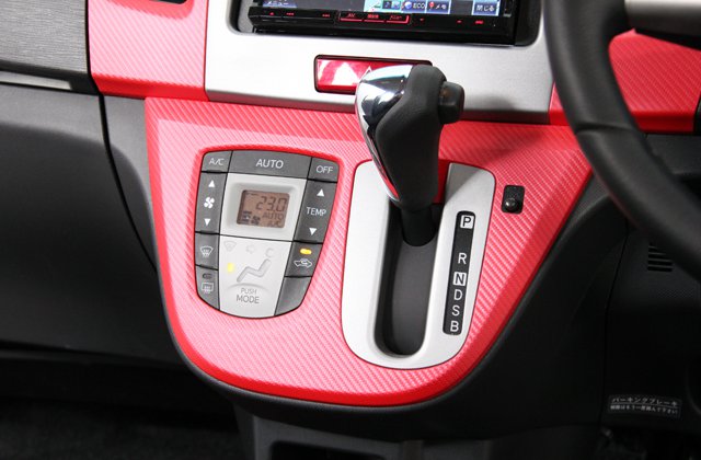 ダイハツムーヴカスタム RS