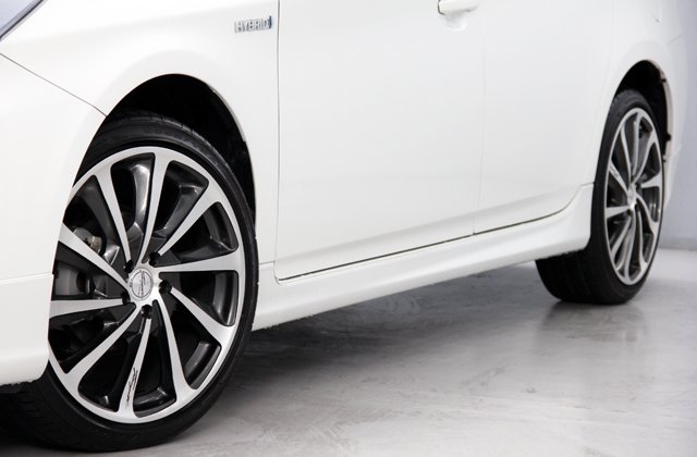 トヨタプリウスS LEDエディション