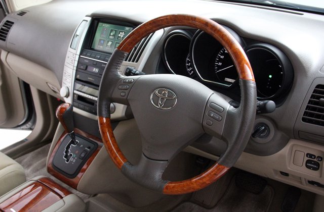 トヨタハリアー300G アルカンターラバージョン