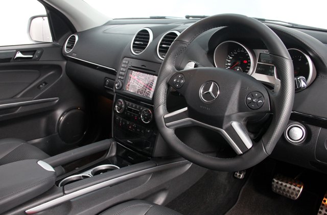 メルセデスベンツMクラスML63 AMG