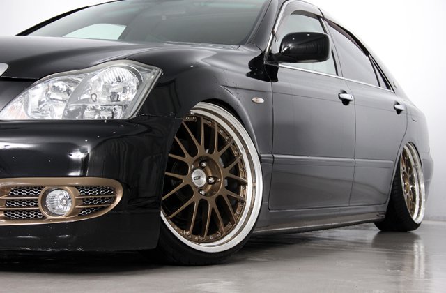 トヨタクラウンアスリート プレミアム50thエディション