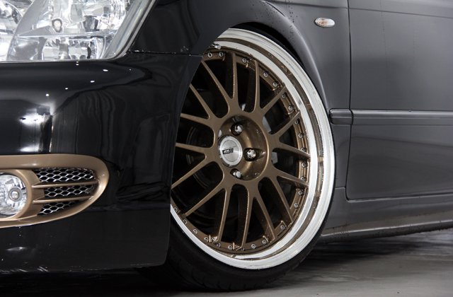 トヨタクラウンアスリート プレミアム50thエディション