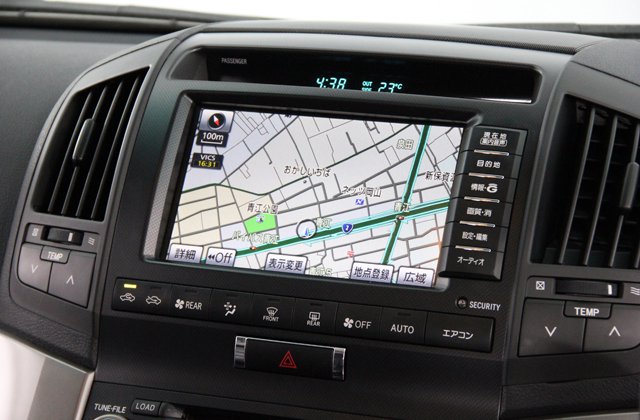 トヨタランドクルーザーAX G 60thブラックレザーセレクション
