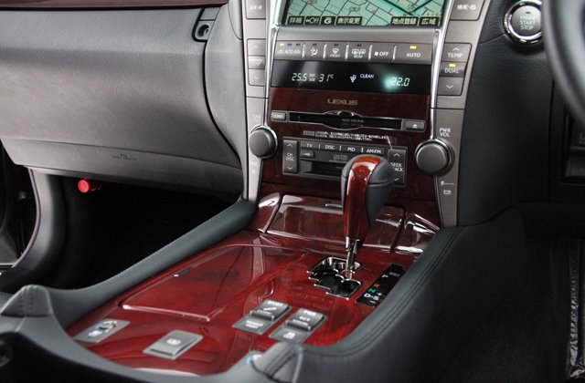 レクサスLS460 バージョンS Iパッケージ