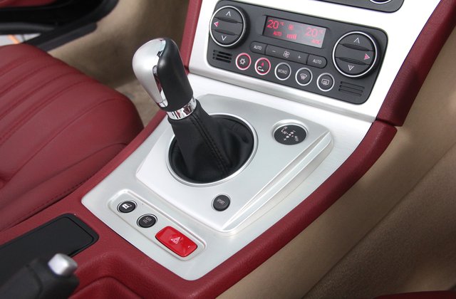 アルファロメオアルファスパイダー2.2JTS セレスピード