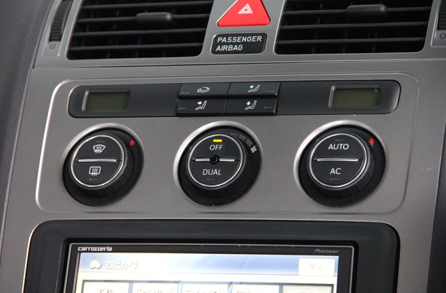 フォルクスワーゲントゥーランTSIハイライン