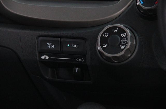 ホンダフィットG ハイウェイエディション