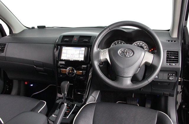 トヨタカローラフィールダーS202
