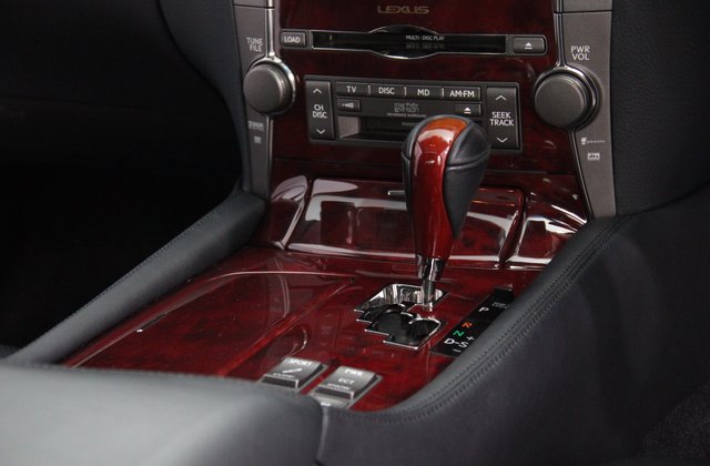 レクサスLS460バージョンU Iパッケージ