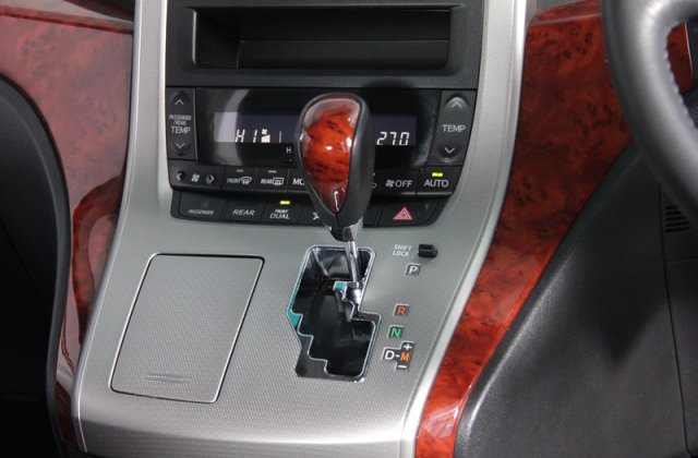 トヨタヴェルファイア2.4Z プラチナムセレクション
