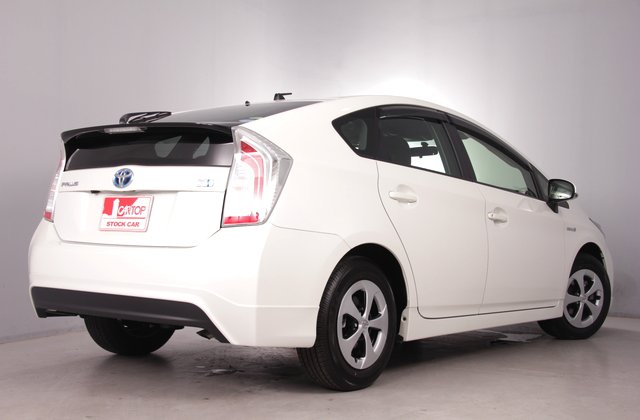 トヨタプリウスS