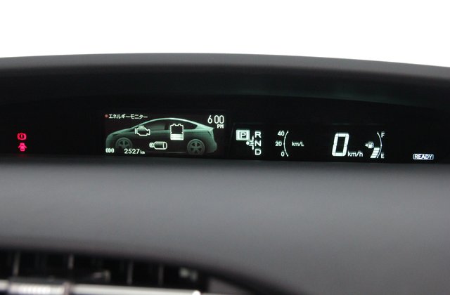 トヨタプリウスS