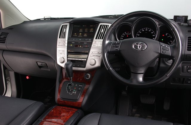 トヨタハリアー240G Lパッケージ