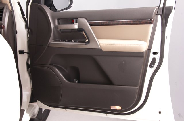 トヨタランドクルーザーAX Gセレクション