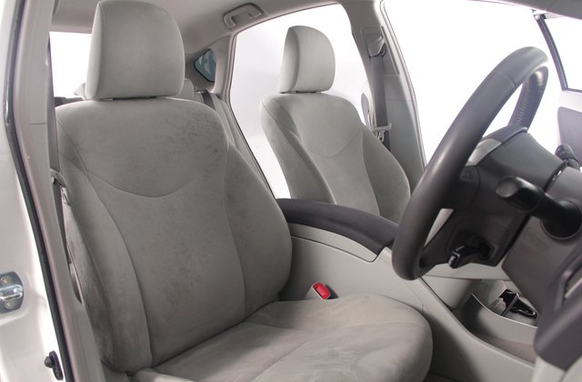 トヨタプリウスG