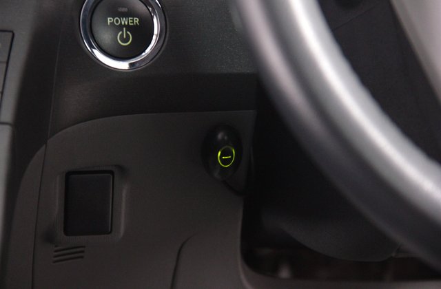 トヨタプリウスG