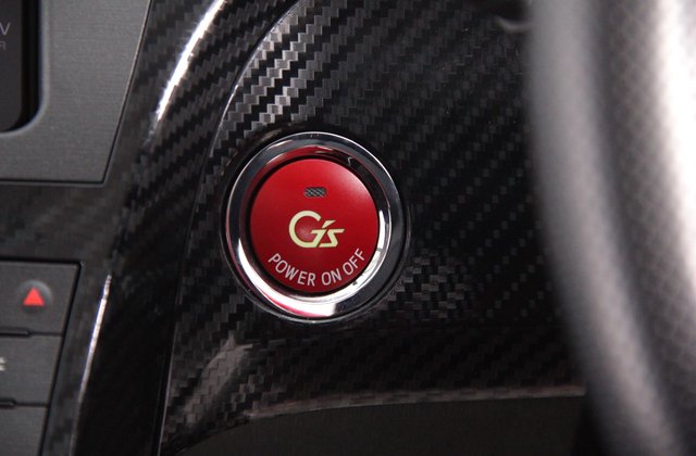 トヨタプリウスSツーリングセレクション G’s