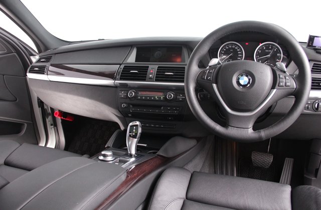 BMWX6X Drive 35i