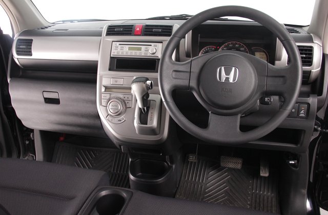 ホンダゼストG 車いす仕様車 リアシート付き