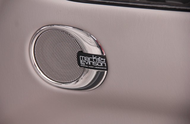 トヨタランドクルーザーシグナス 60th スペシャルエディション