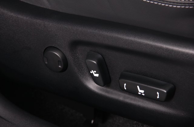 トヨタプリウスGツーリングセレクション レザーパッケージ
