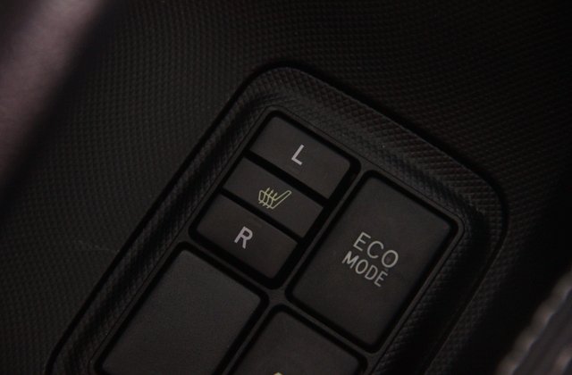 トヨタアクアG ブラックソフトレザーセレクション