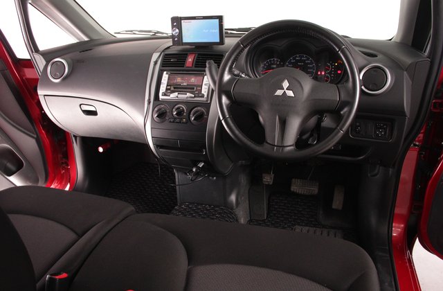 ミツビシコルトプラスクールベリー