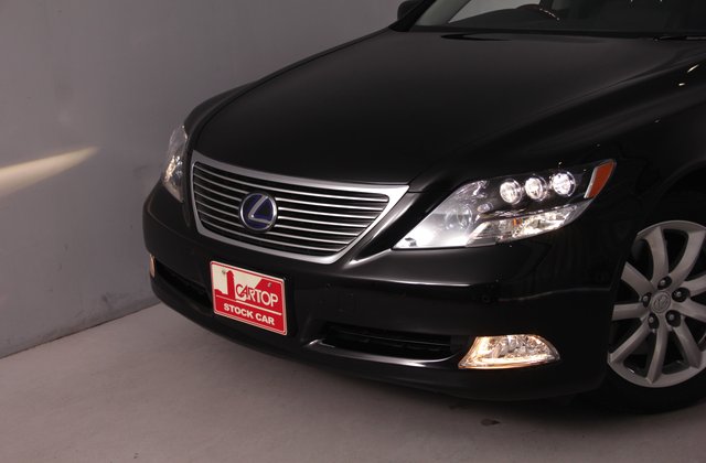 レクサスLSハイブリッドLS600hL 後席セパレートシートパッケージ