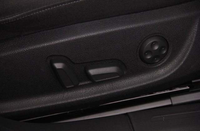 アウディA42.0TFSI クワトロ