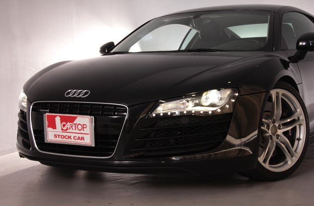 アウディR84.2FSI クワトロ