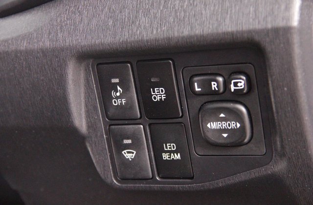 トヨタプリウスSツーリングセレクション G’s